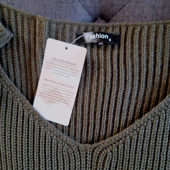 NWT Olive Green Knit Sweater Dress Size Small S/M - Picture 5 of 6